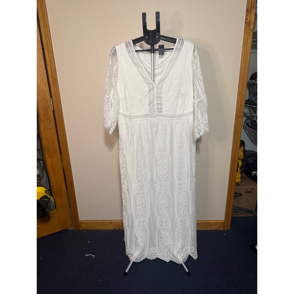 Pinup Fashion White Lace Maxi Dress V-Neck Bell Sleeve Plus Size 22W Boho Bridal